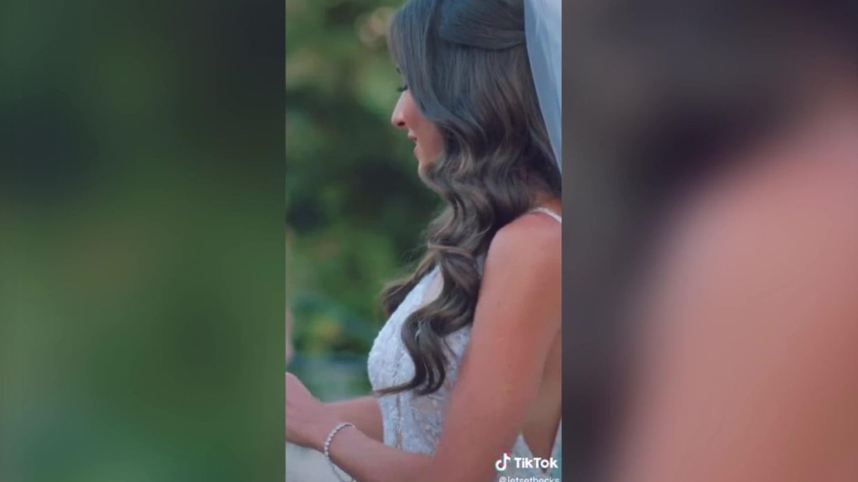 Woman sparks debate after booking sister’s wedding venue for herself just a month before