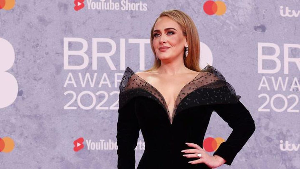 Adele responds to engagement rumors