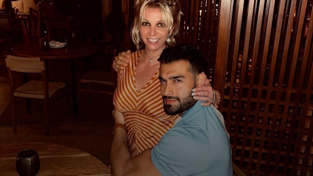 Britney Spears poses nude after suffering a miscarriage