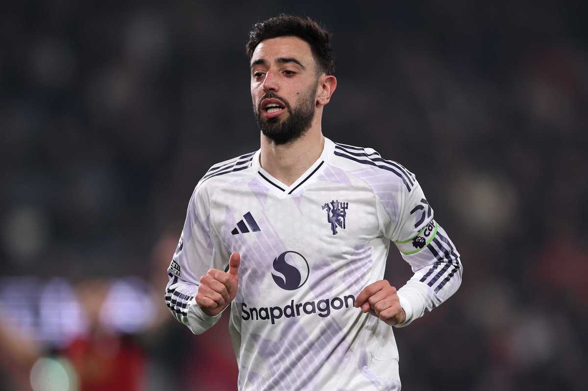 Bruno Fernandes of Manchester United reacts during the Premier League match between Bournemouth and Manchester United at Vitality Stadium on March 20, 2026 in Bournemouth, England