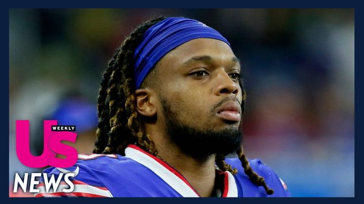 Bills and Bengals fans gathered outside hospital to pray for Damar Hamlin