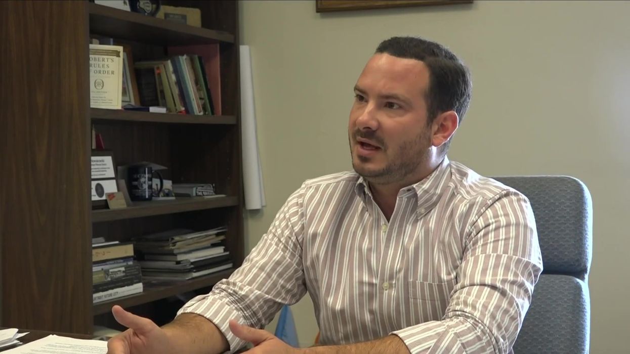 Clerk paid half a million dollars for not coming to work