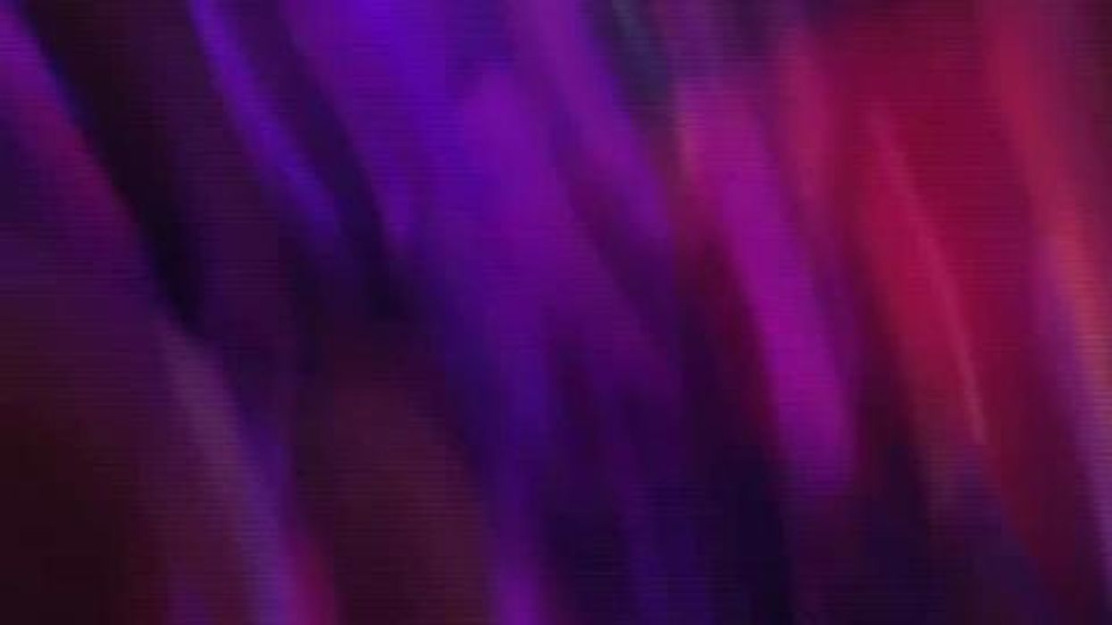 Busta Rhymes stops show after woman in audience tries to grab him: "Tame your girl"