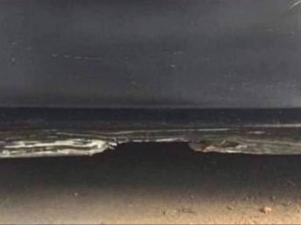<p>Can you see what this really is?</p>