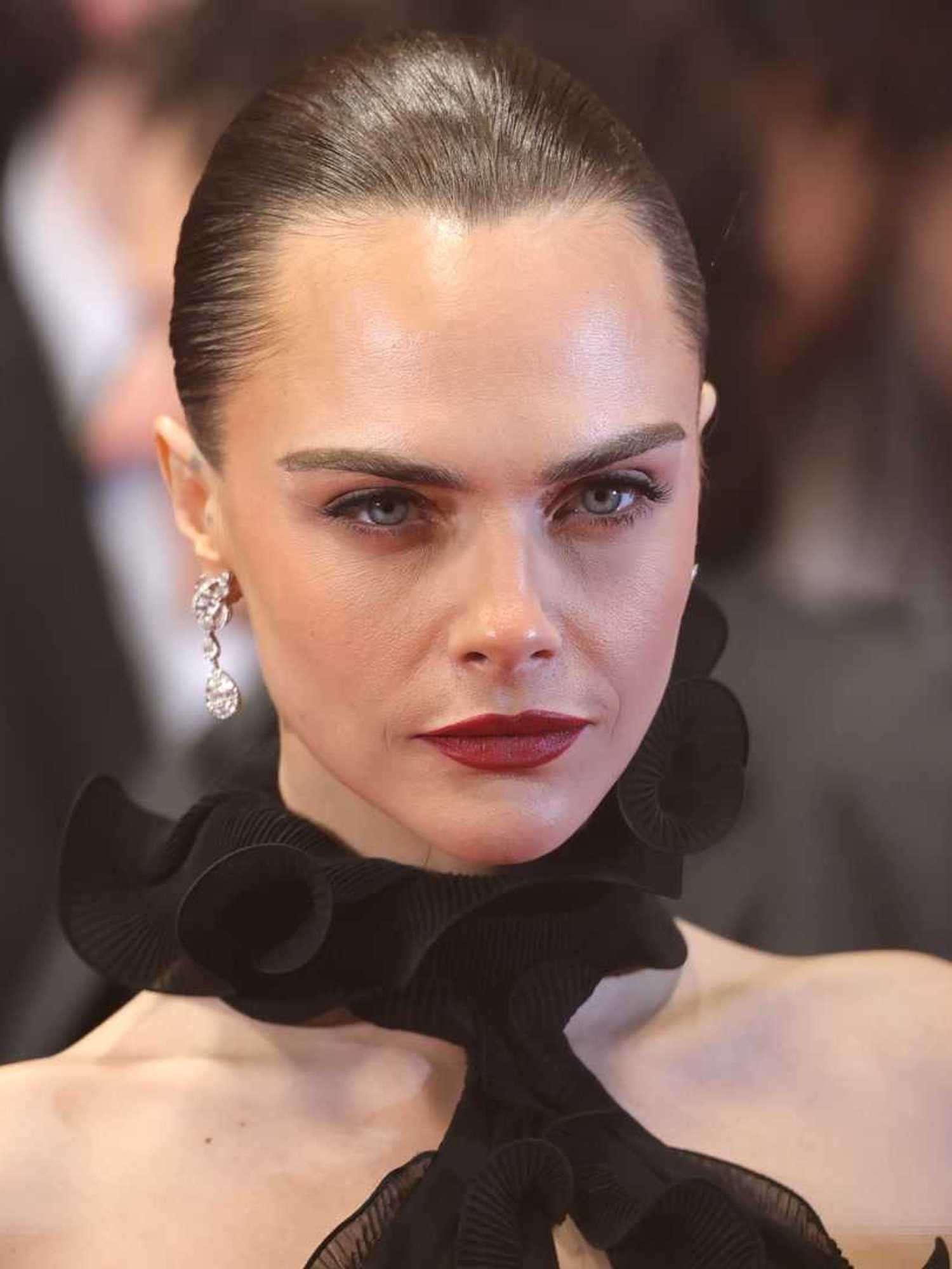 Cara Delevingne confirms 'physical encounters' with Amber Heard after Johnny Depp divorce