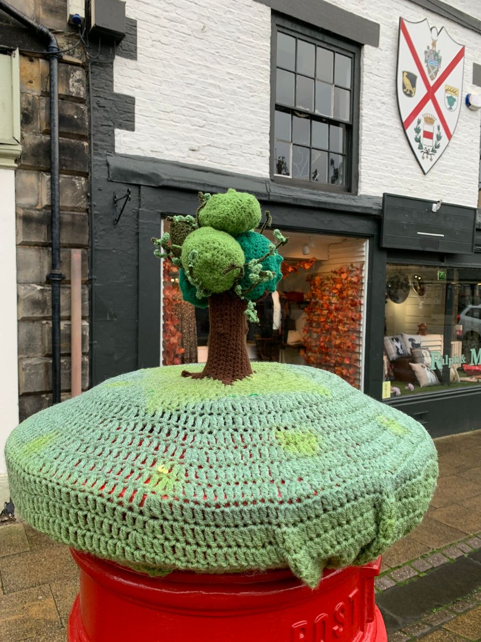 ‘Lovely’ crochet tribute to Sycamore Gap tree appears in nearby high street