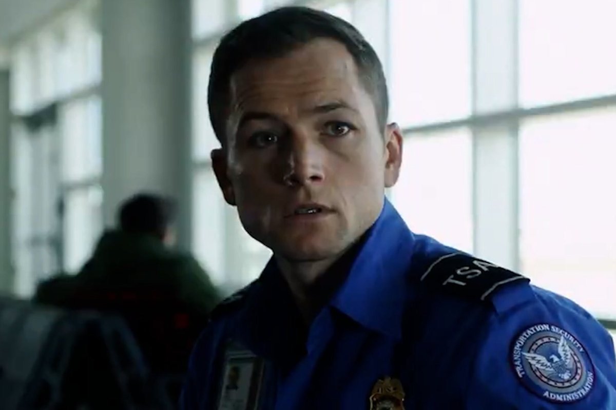 Fans of new Netflix Christmas film notice hilarious filming mistake