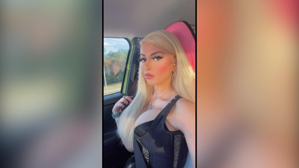 Casino waitress says her tips tripled after she dyed her hair blonde