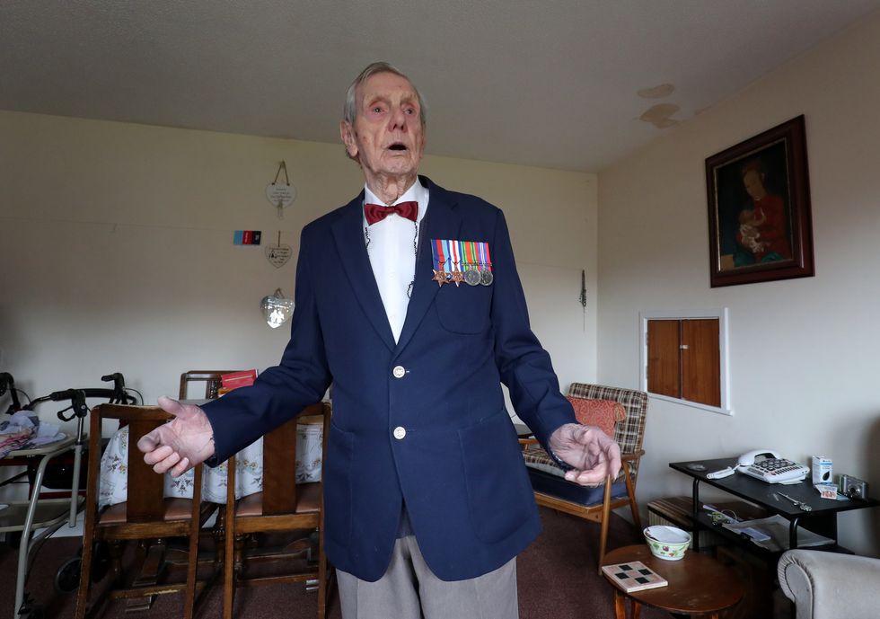 Charlie Pallett sings for charity