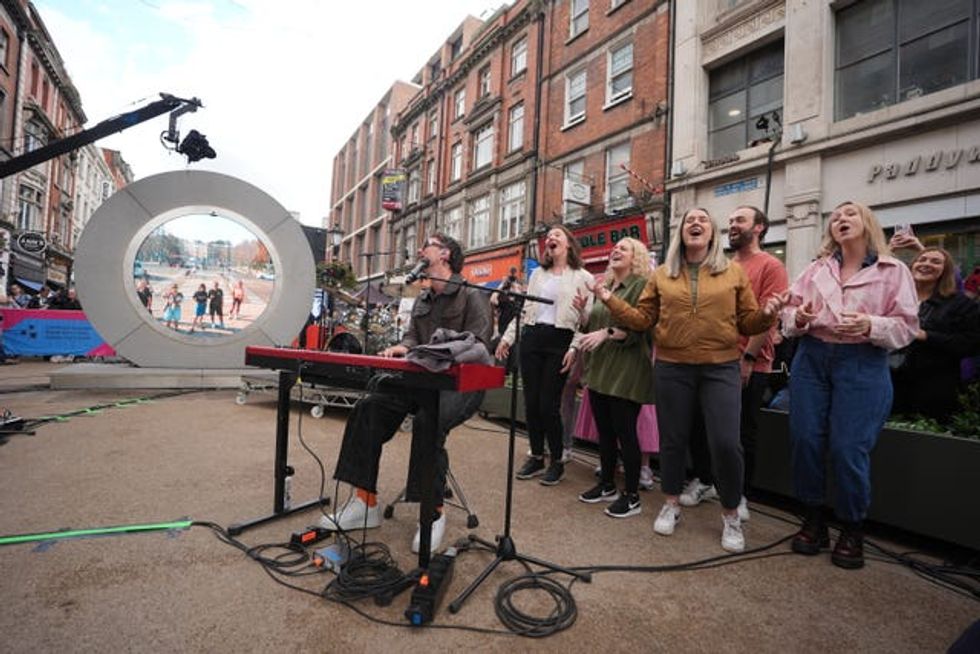 Cian Ducrot performing at the Dublin portal streaming live to New York, Vilnius and Lublin