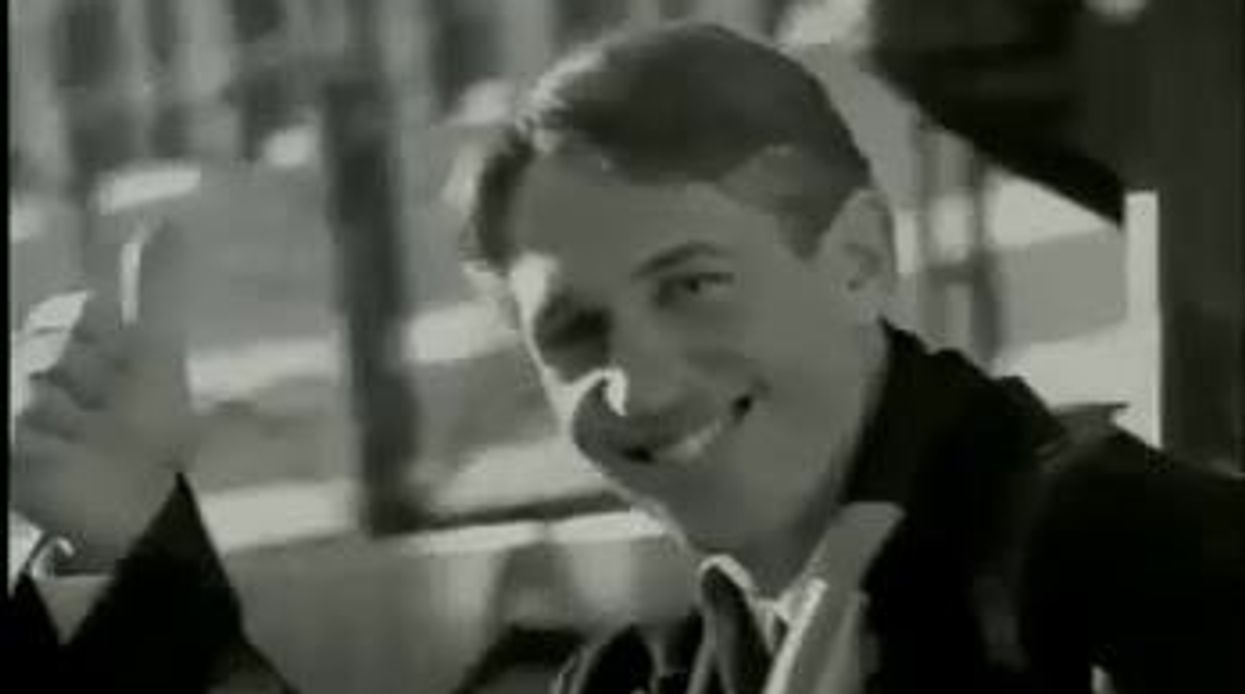 Walkers called on to pay man who thinks he accidentally ate valuable crisp