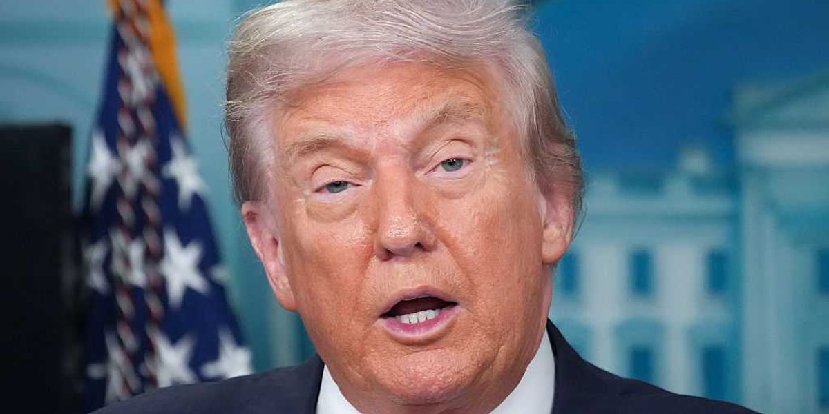 Trump objects to sign language interpretation of White House briefings ...