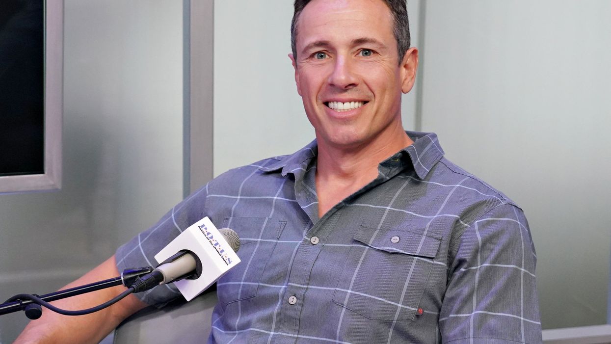 <p>CNN anchor Chris Cuomo has taken to Twitter to post a photo of his bicep.</p>