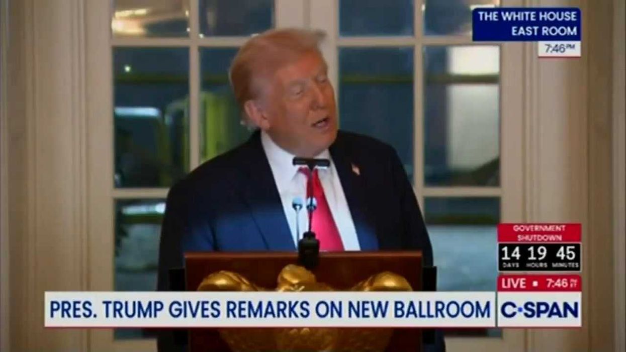 Watch the confusing moment Trump starts rambling about 'reverse bathtubs'