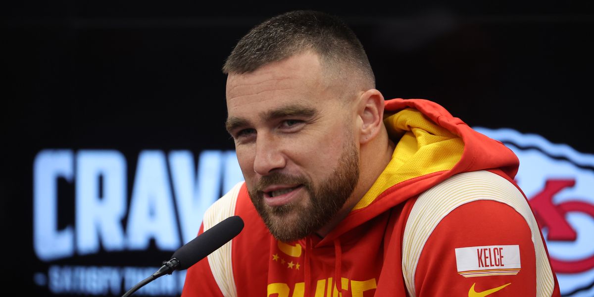 Super Bowl conspiracy theorists claim Travis Kelce has 'roid rage' | indy100