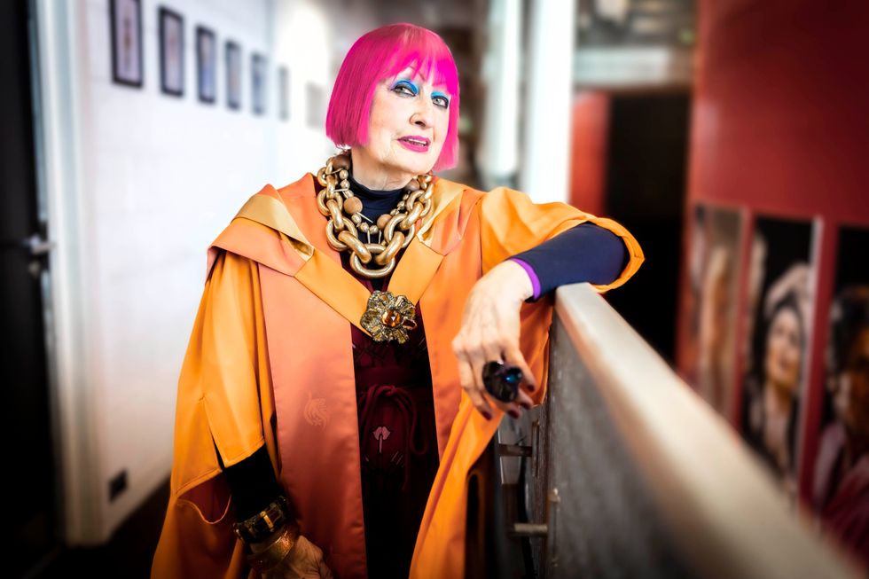 Dame Zandra Rhodes to donate full archive to De Montfort University