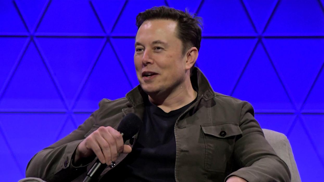 Elon Musk pulling out of Twitter deal could cause 'nightmare scenario,' says expert
