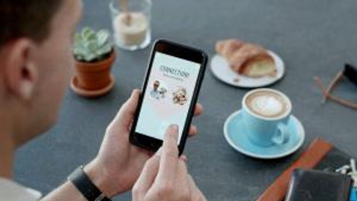 30 per cent of single Brits have forgotten how to date