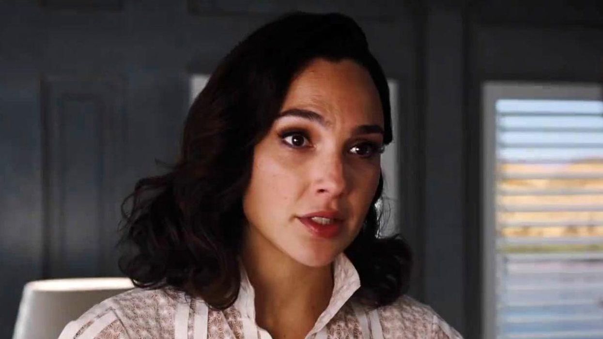 Gal Gadot's Death on the Nile 'champagne' line has become a hilarious meme