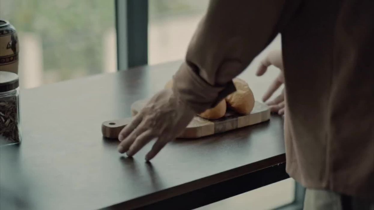 Nutritionist shares real reason restaurants hand out complimentary bread