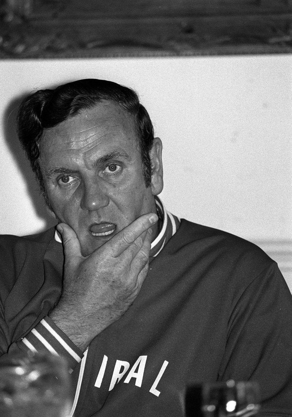 ‘Forgotten’ England football manager Don Revie to be honoured in home town