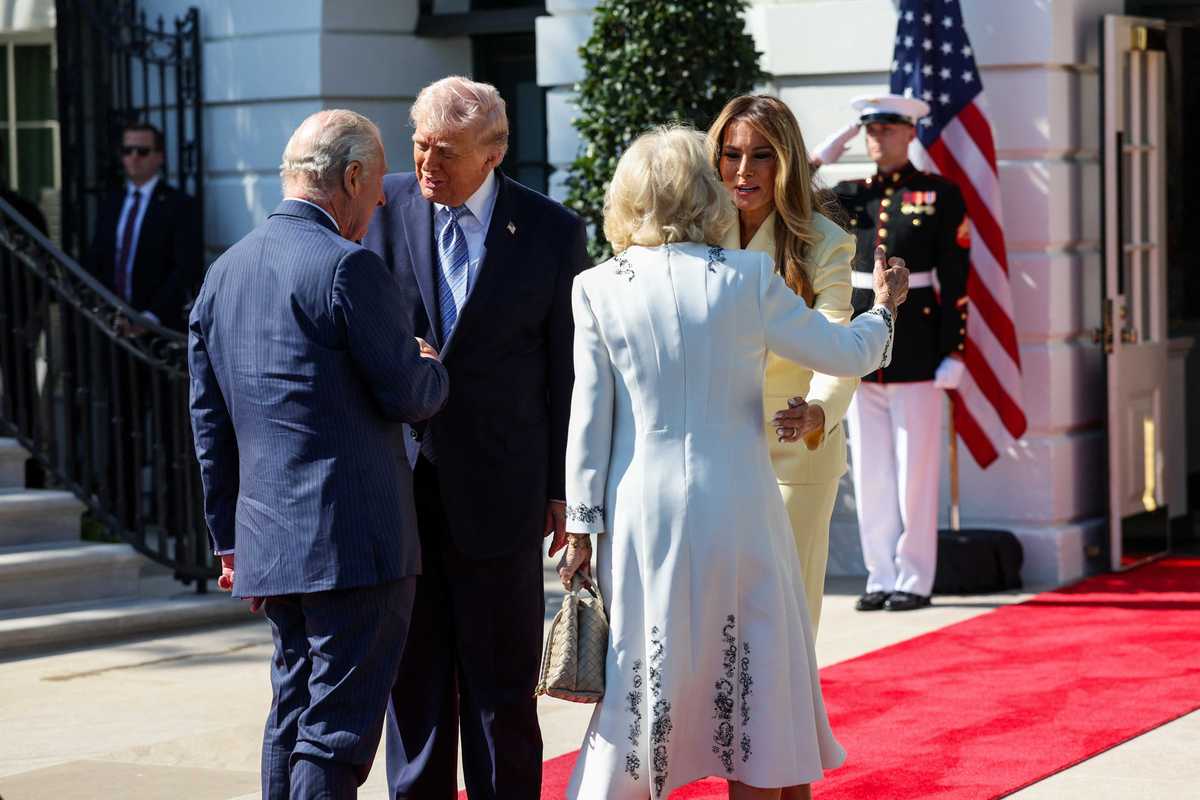 Donald and Melania Trump greet King Charles and Queen Camilla at the White House