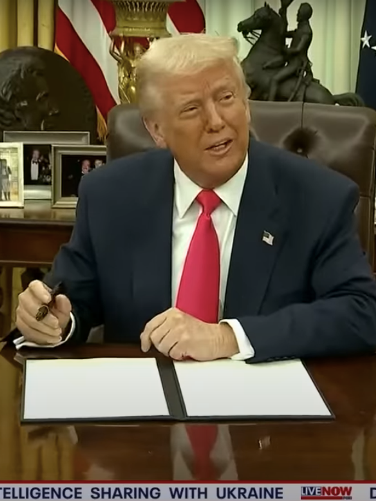 Donald Trump in the Oval Office