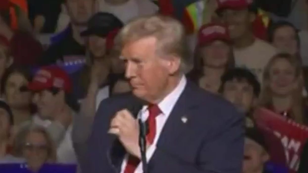 Donald Trump lashes out over microphone issue at Wisconsin rally