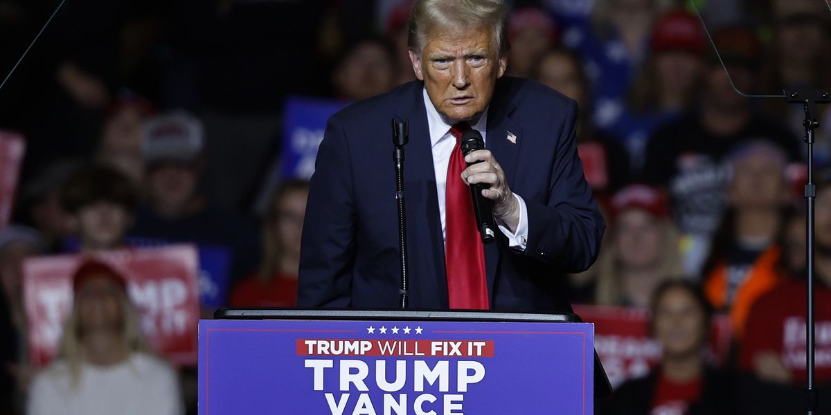 Donald Trump threatens to 'knock the hell out of people backstage' over ... Trump microphone Donald Trump threatens to 'knock the hell out of people backstage' over ...