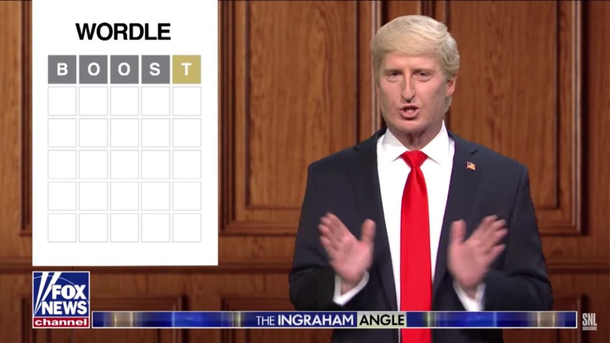 'Donald Trump' returns to SNL to play his own version of Wordle in cold open