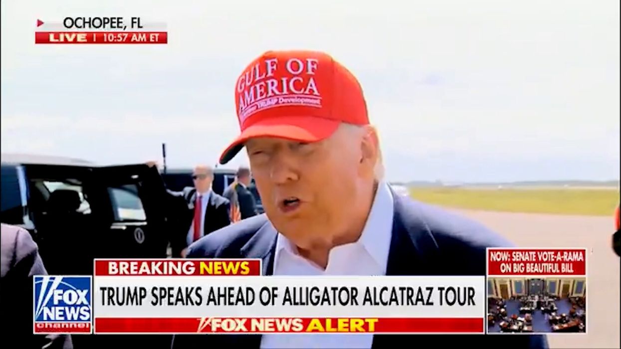 How tall is Donald Trump? Pictures spark viral debate