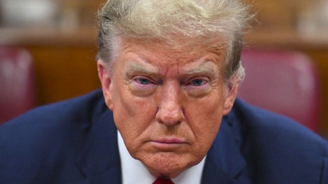 17 of the funniest Trump falling asleep in court jokes