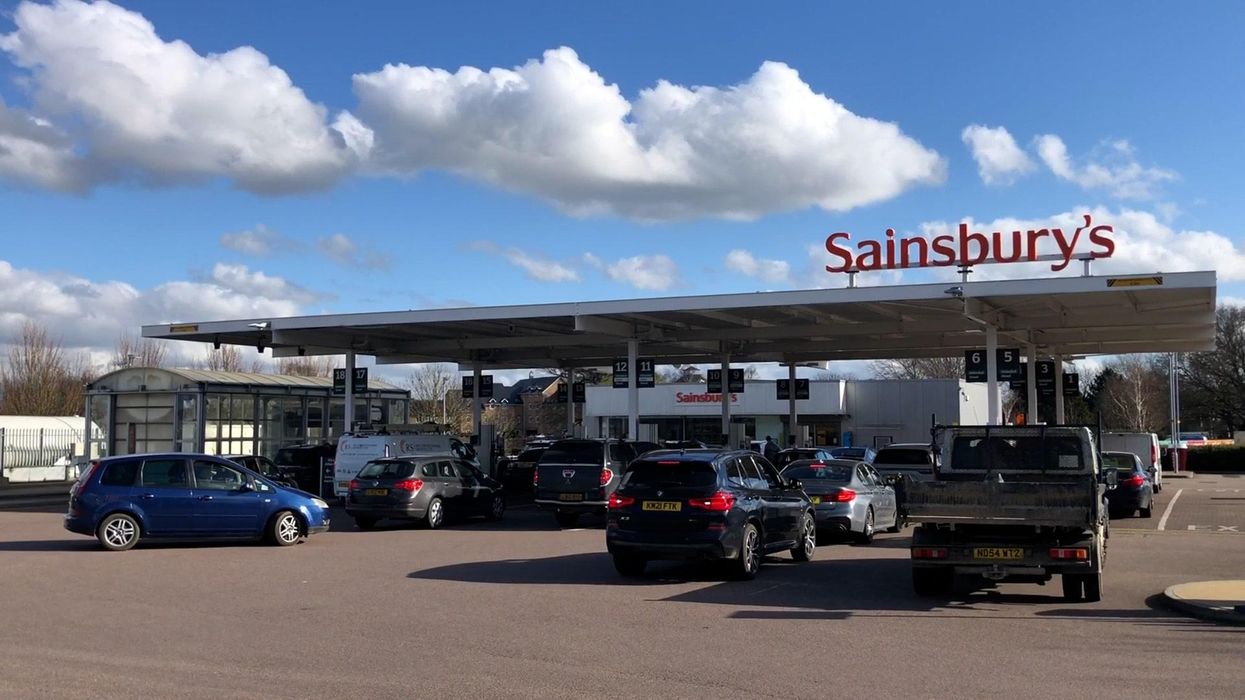 TikToker goes viral after finding someone stealing gas by drilling hole under his van