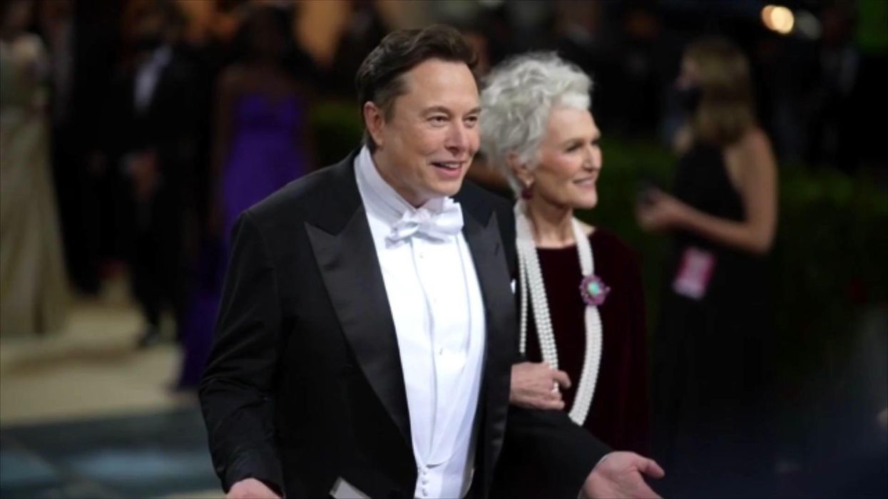 Elon Musk's mum appears to fall for viral fake tweet about her son
