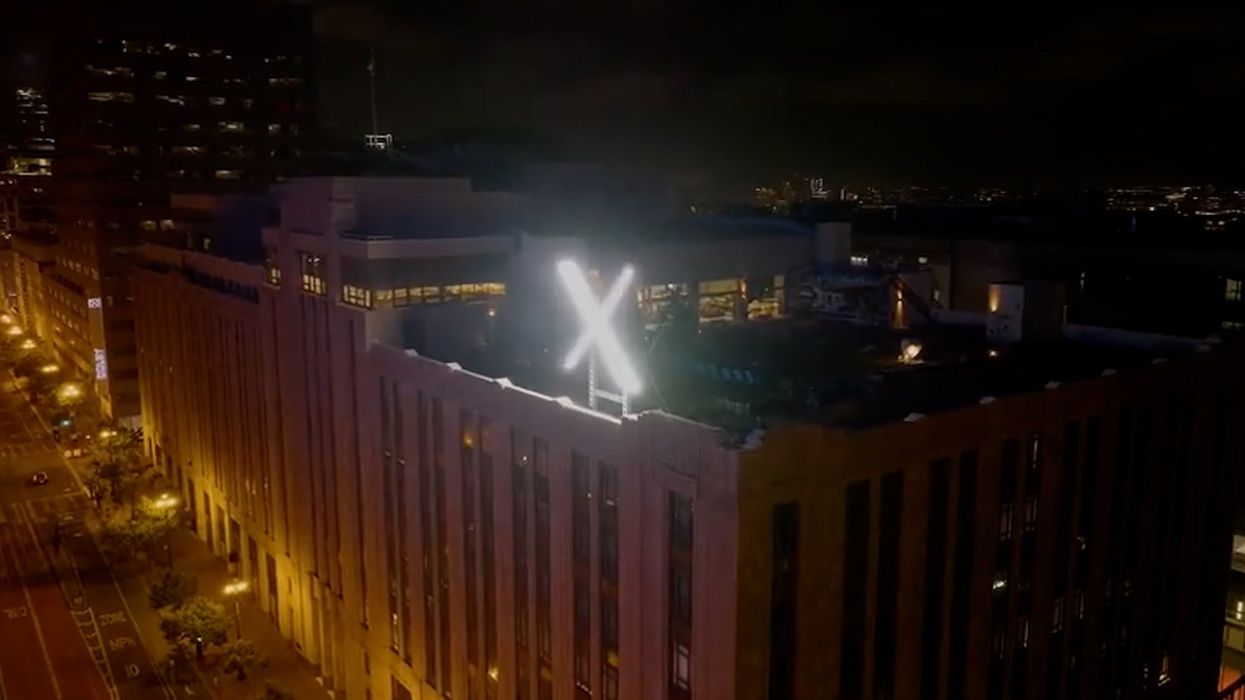 Apartments opposite Twitter HQ 'livid' at Elon Musk's flashing X sign