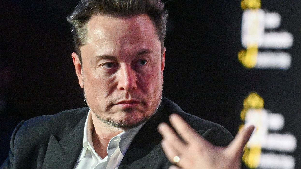Elon Musk appears to be blaming TikTok for migrants entering the US