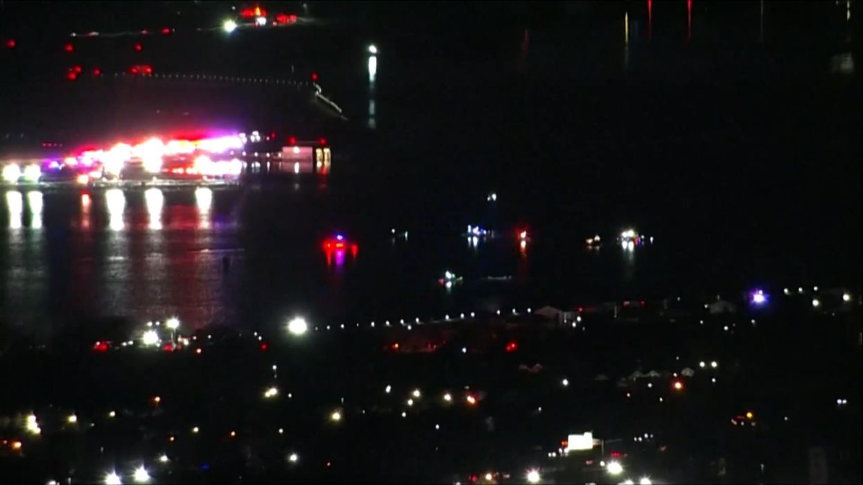 'Absolutely speechless': Tributes pour in after 'heartbreaking' Washington DC plane crash