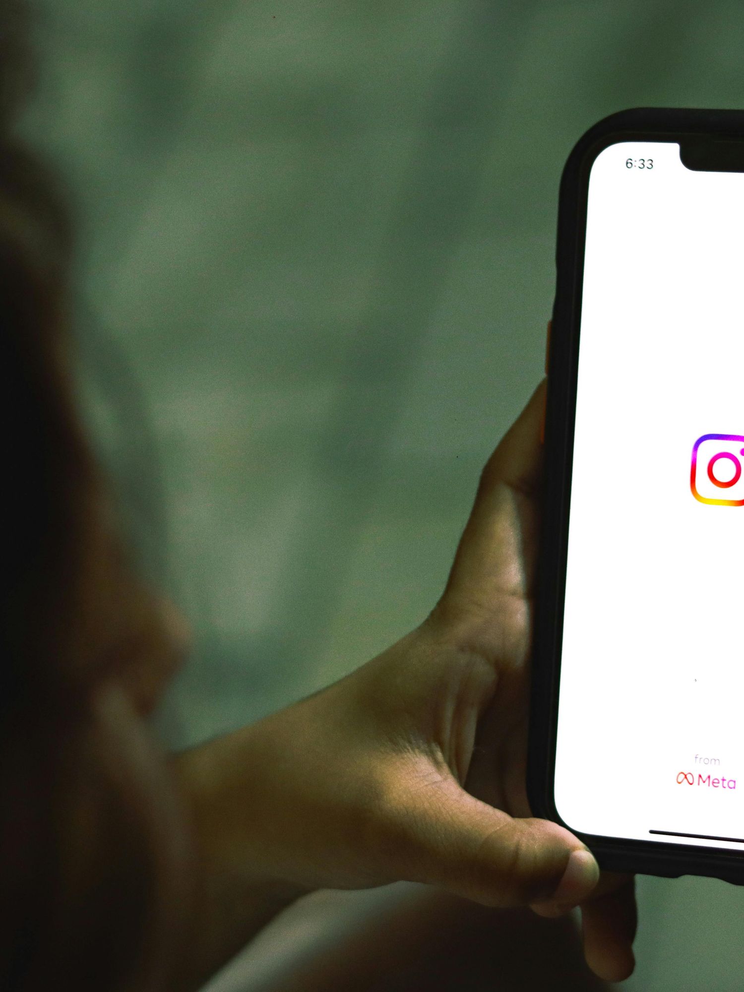 Facebook and Instagram go down and everyone's making the same joke