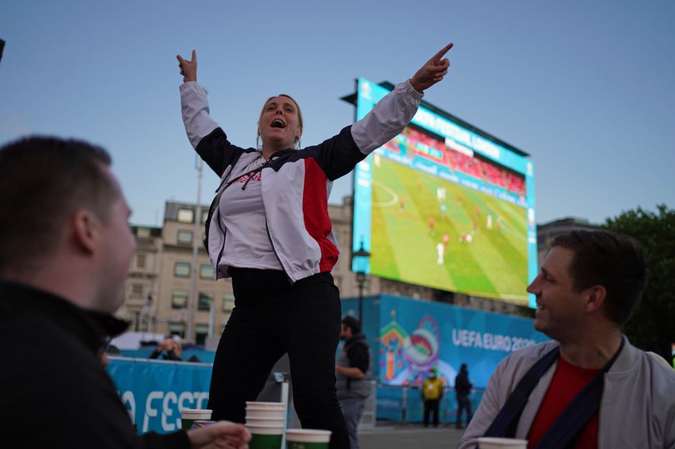 Fans watch Czech Republic v England