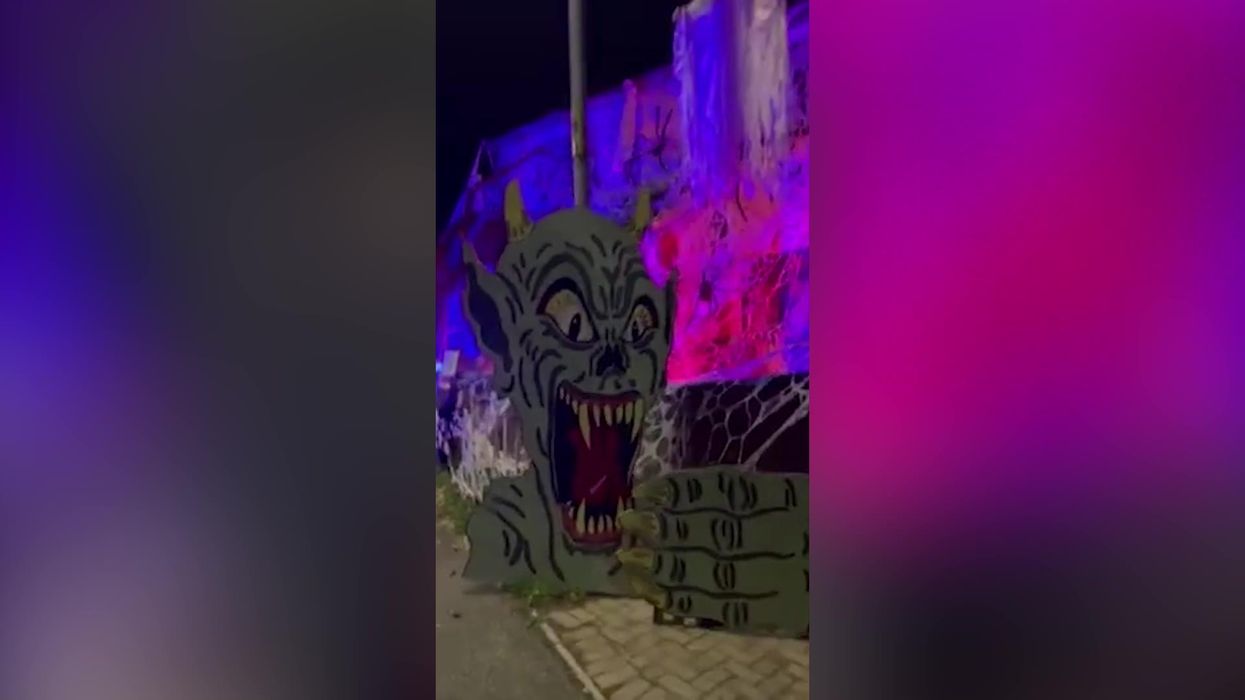 Family transform home into spooky Halloween paradise to raise money for charity