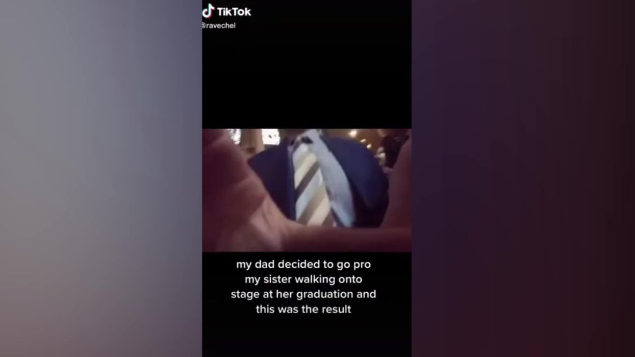 Dad tries to film daughter's graduation and accidentally films himself the whole time