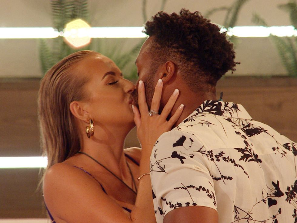 Faye and Teddy on last night\u2019s \u2018Love Island'