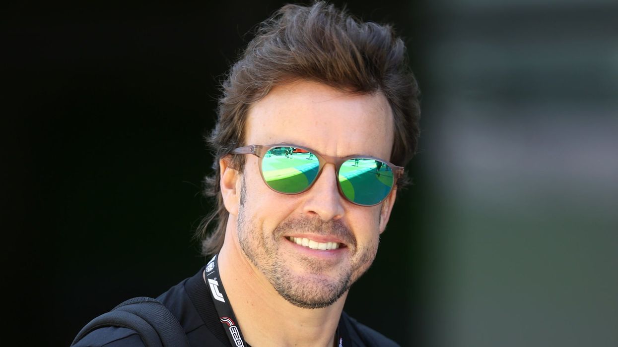 Fernando Alonso gives two word response about 'dating' Taylor Swift