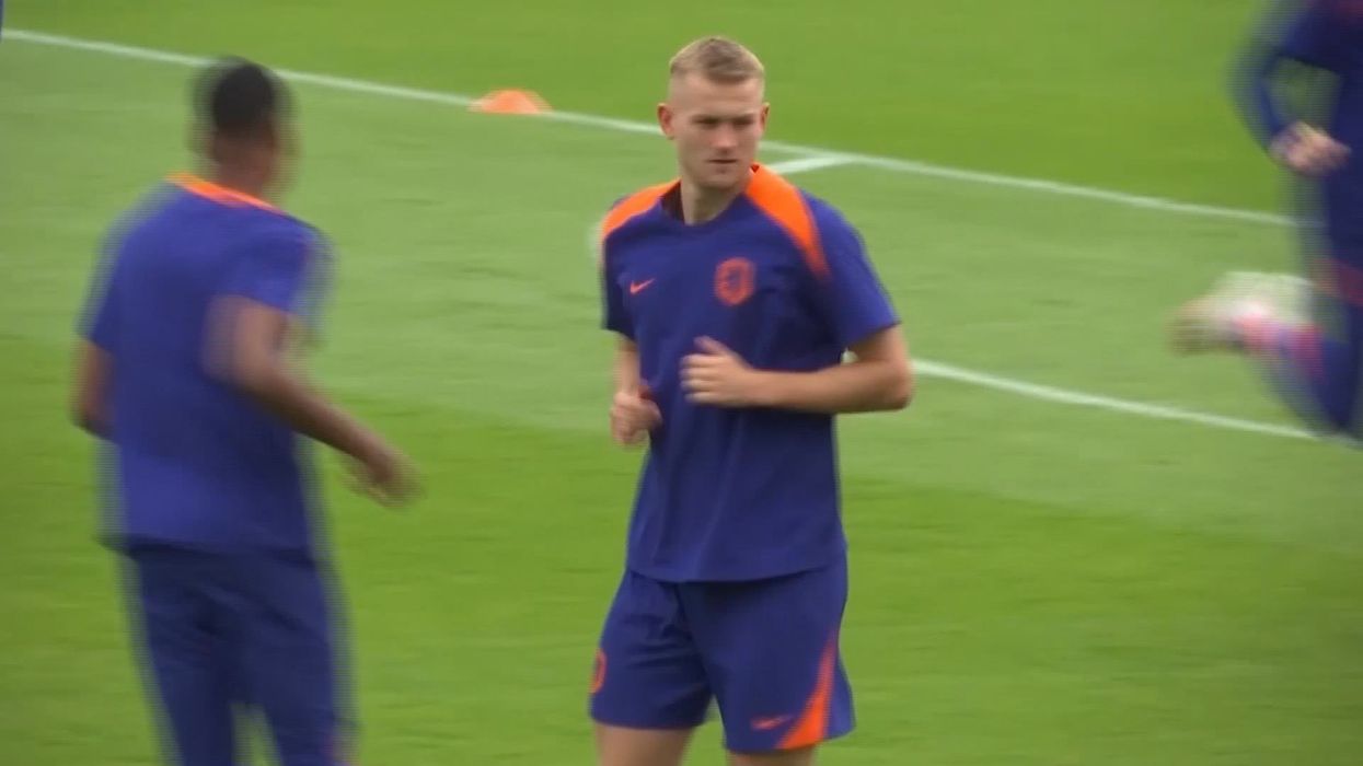 Man Utd fans already concerned after noticing worrying detail about Noussair Mazraoui's arrival