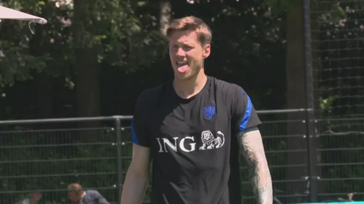 Manchester United's Wout Weghorst is surprisingly good at singing
