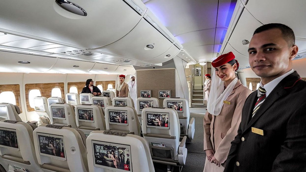 Instagram model 'booted off plane' after luggage starts vibrating