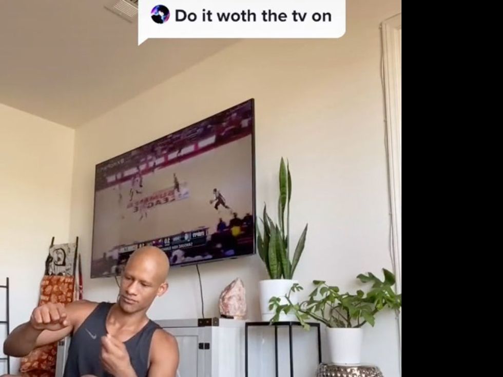 Followers can\u2019t figure out how he does it