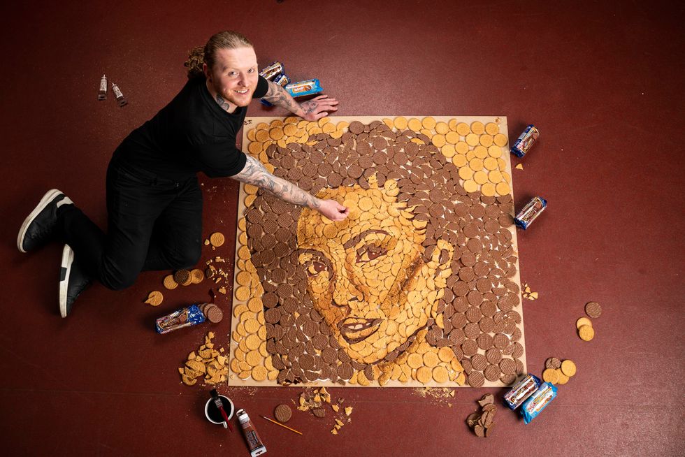 Food artist creates Alesha Dixon portrait with chocolate digestives and Hobnobs