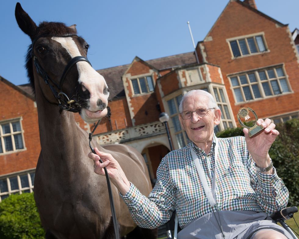 Horse’s surprise visit helps bring back memories for elderly care home resident