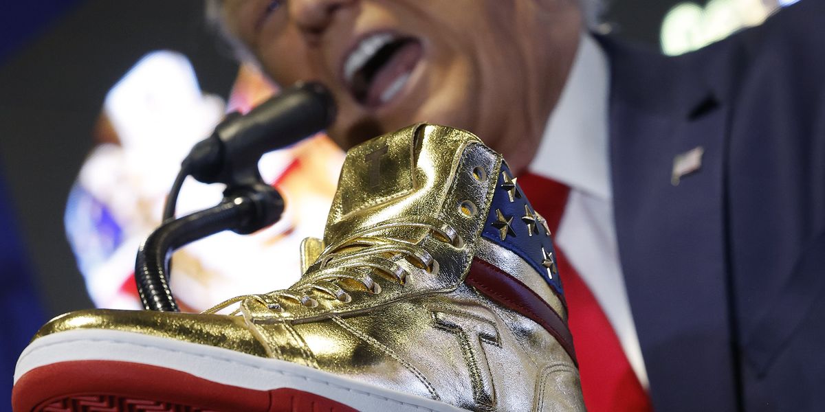 Donald Trainer Donald Trump's trainers may land him in serious legal trouble | indy100